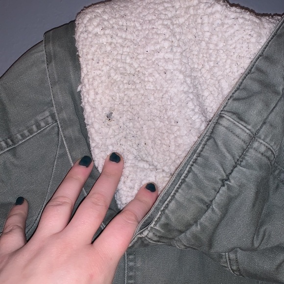American rag jacket. Sized small. Army green. - Picture 8 of 8